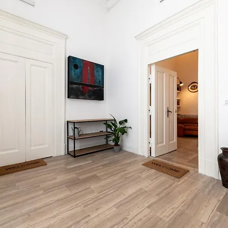 Palazzo Guida Al Duomo 아파트 *