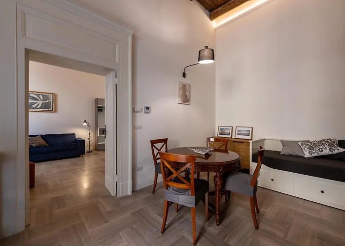 Palazzo Guida Al Duomo * Napoli